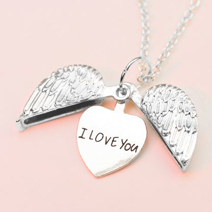 Angel Wings Heart I Love You Presentation Necklace